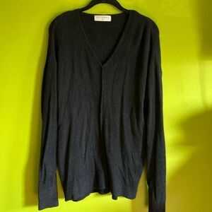 NWT Juliana's Black Stretch Center Seam V neck Long Sleeve Sweater Size L